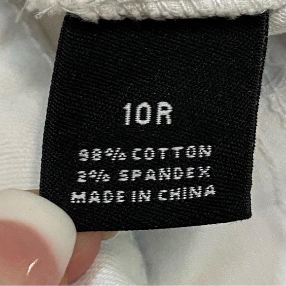 NWT NEW DIRECTION / White Denim Crop Jeans High Rise Embroidered Detail Size 10R - Picture 5 of 11